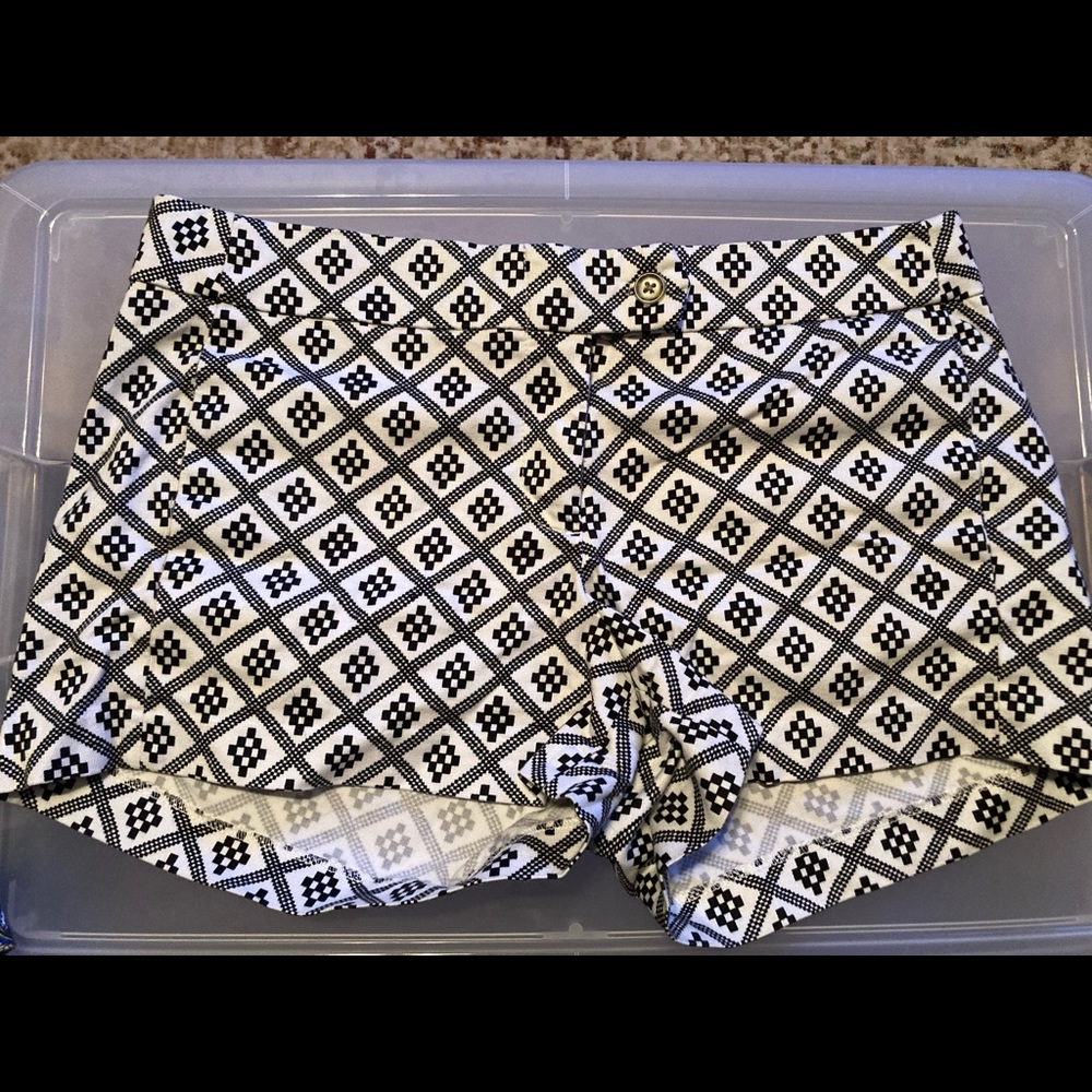 J Crew Black & White Stretch Shorts Size 6